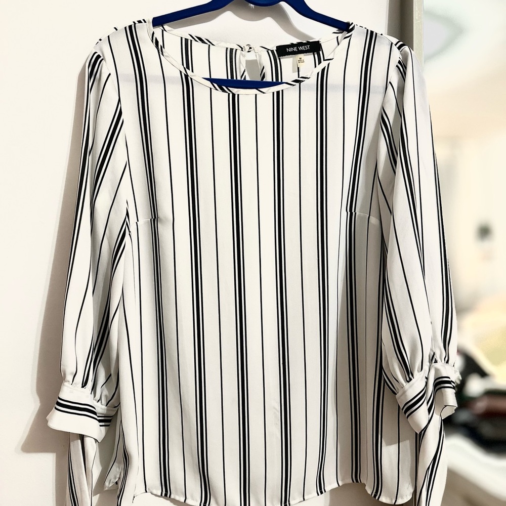 Nine West White and Black 3/4 Sleeve Blouse
